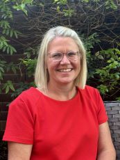 Mrs Jacqueline Phillips